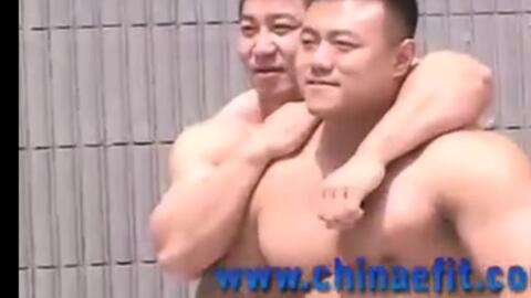 壮熊被玩,揭秘壮熊爸爸的日常生活